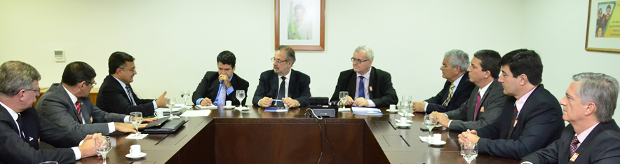 Representantes do Comung vão a Brasília para tratar do FIES