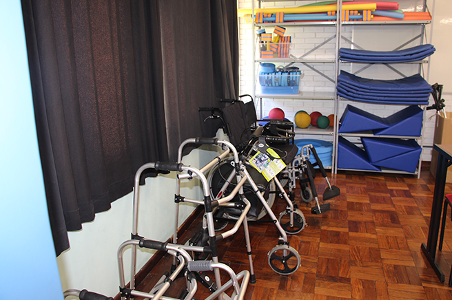 Espaço de aprendizagem e prática das técnicas e recursos utilizados na Fisioterapia.