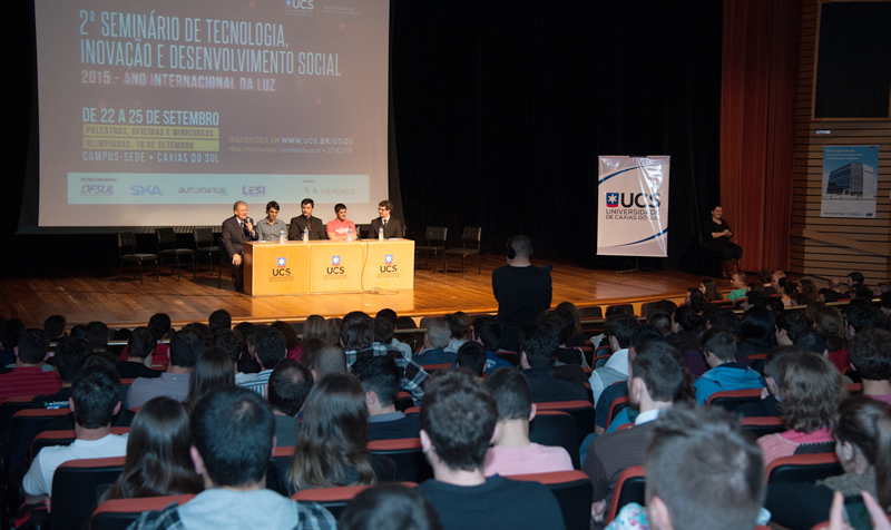 Semana acadêmica do CCET abordou o Ano Internacional da Luz.